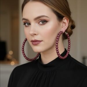 Extra-large earrings with wooden beads, super lightweight and easy to wea. 9 cm